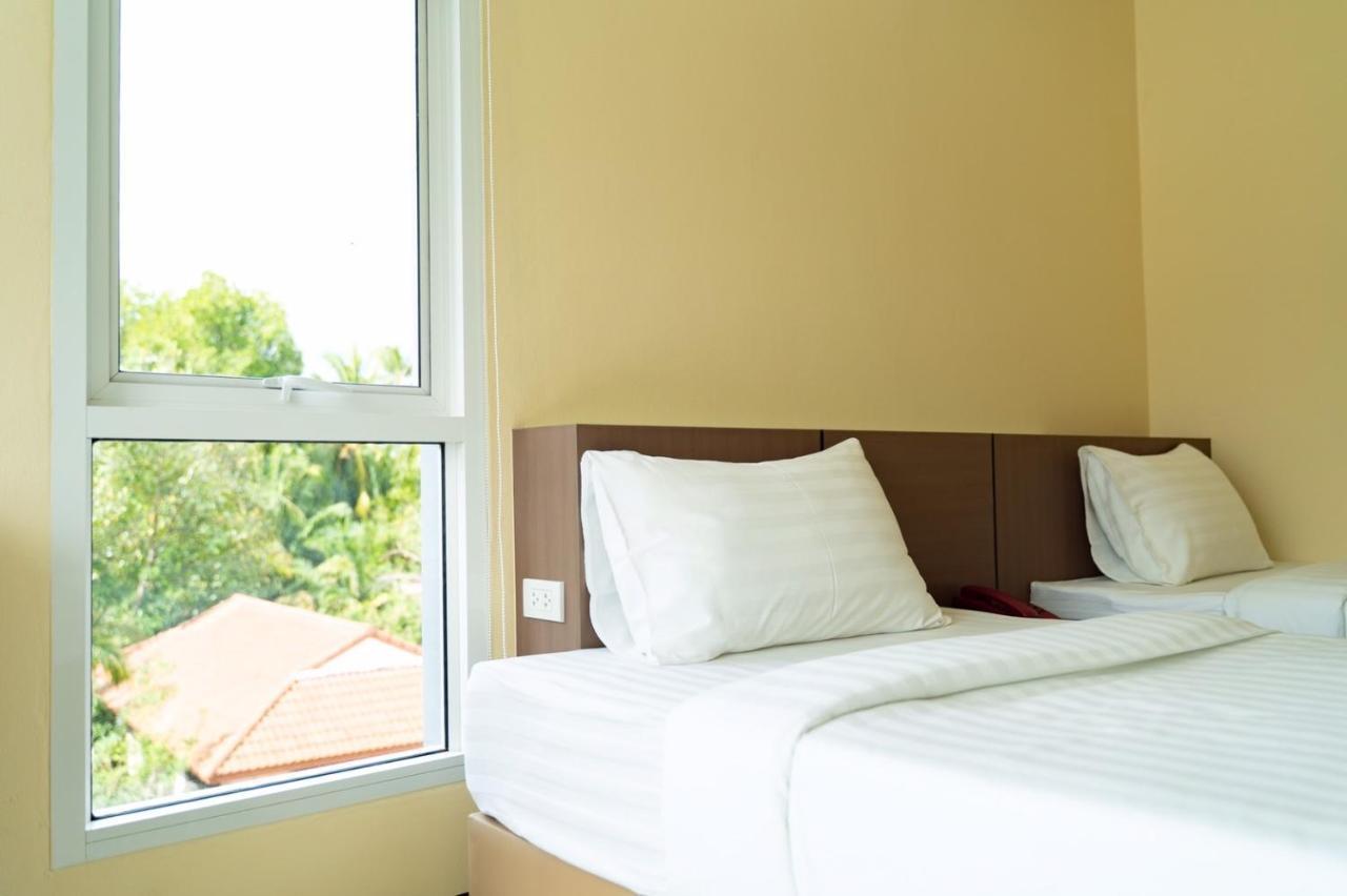 ตะวันอพาร์ทเม้นท์โฮเทลthawanapartmenthotel Satun Exterior foto